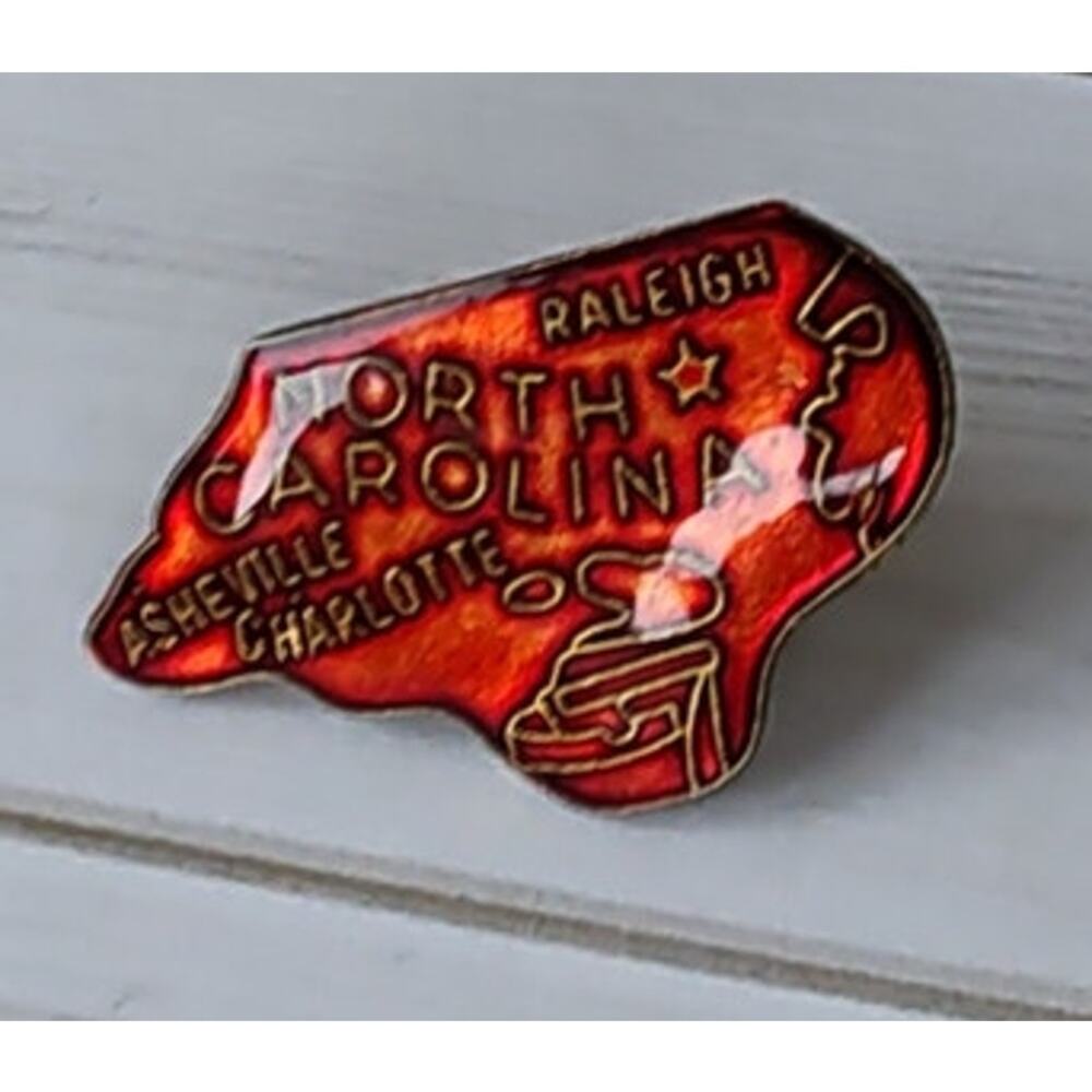 North Carolina State Shaped Pin Souvenir Travel Hat Lapel Collectible